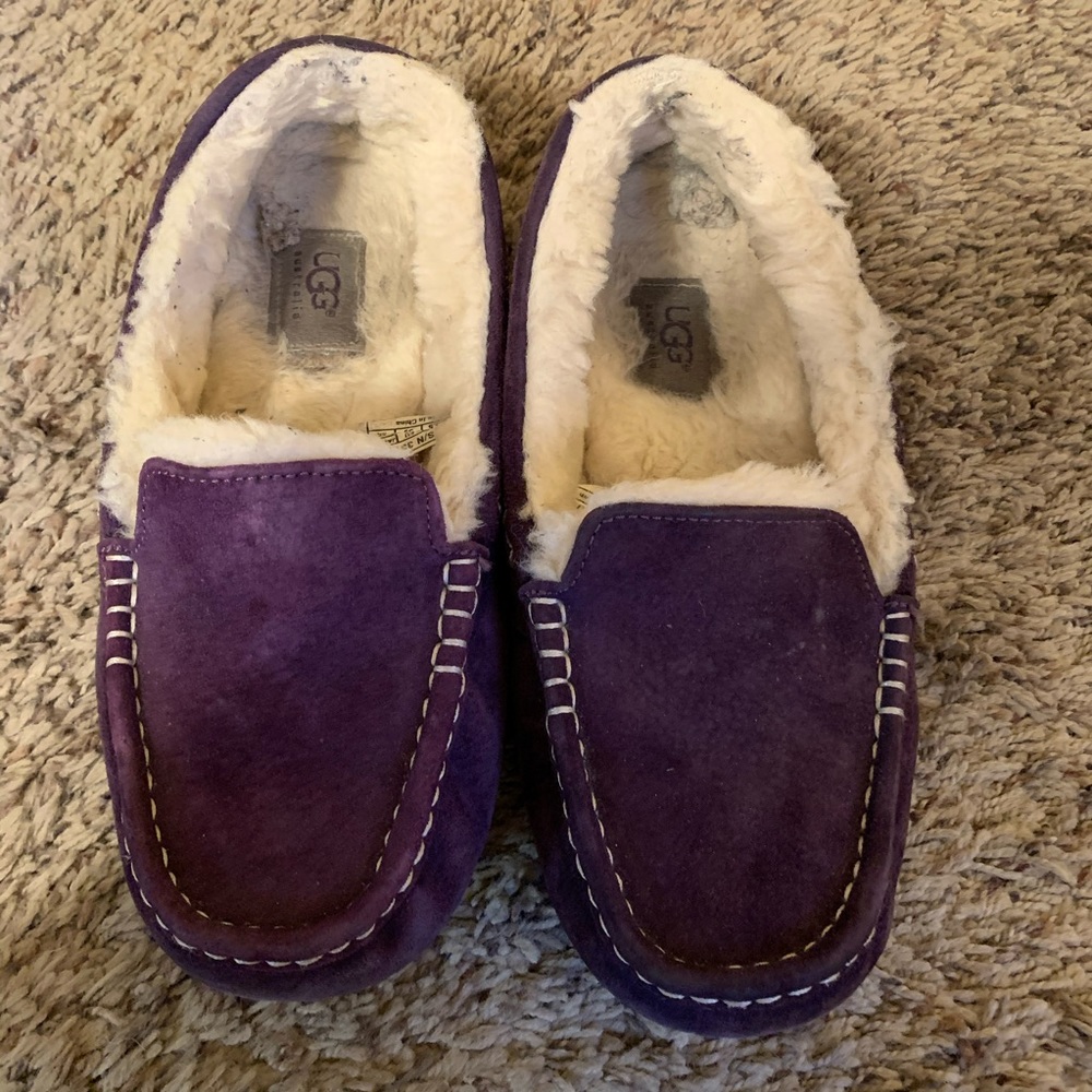 Ugg Slipper - image 1